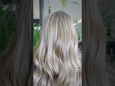 #longhair #color #ttning #folieslingor #ha #ombre #softbalayage #rgning #matrixcolorsync #moneypie