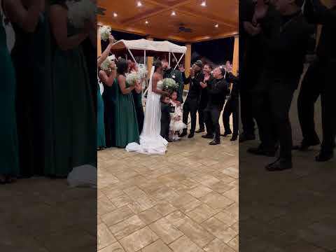 😢 #blackcontentcreators #blackfamily #weddingpartyvideo #bridesmaids #brideandgroom #weddingvenue