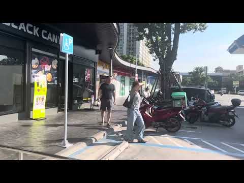 PTT Station Rama4 Kluaynamthai Thailand #ptt #eat #coffee #gasstation #saloon #food #clothing