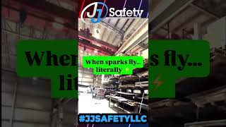 Warehouse Power Fail😱🫣 #jjsafetyllc #safetyfirst #safetyfails #epicfail #workfail  #poweroutage