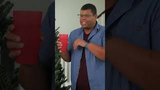How to water your Christmas tree 🎄 #problemsolved #christmas #christmastree #fyp