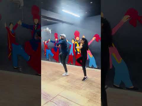 Bhangra on Diljit dosanjh’s song #shortsvideoviral #bhangra #bhangradance #bhangragidda