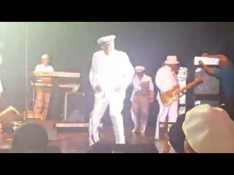 The Bar-Kays do James Brown!