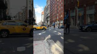 Push push push it! #esk8 #eskate #electricskateboard #pev #nyc #broadwaybomb2023 #skateboard #red