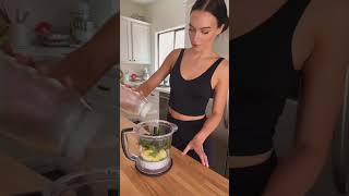 My go-to smoothie in under 30 seconds 💚 #nutrachamps #greens #greensmoothie #quicksmoothie