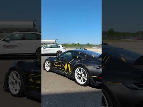 Brutaler Sound. TECHART GTstreet R Flyweight auf Basis 992 Turbo S wird vom CEO gestartet.