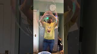 How to do giant bubbles