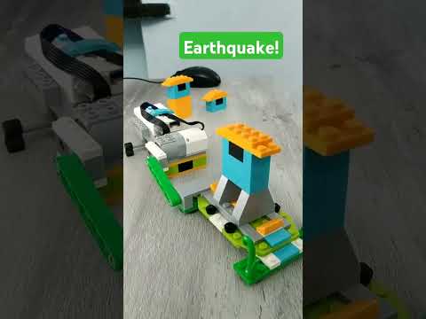 Earthquake #lego #wedo #robotics