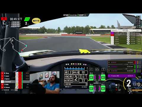 Live Racing at Silverstone - SIMGRID