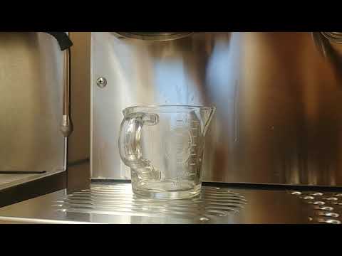 Rancilio Silvia - Espresso Shot with Bottomless Portafilter