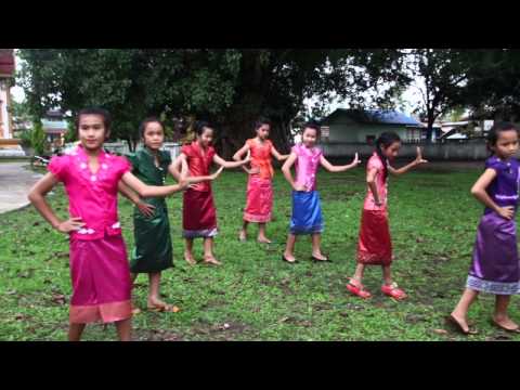 ຟ້ອນຜູ່ໄທ Phu Tai Dance
