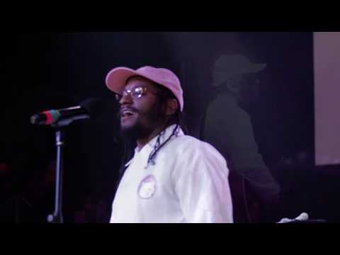 LLOYD PERFORMS IN OAKLAND,CA (COMPLEX OAKLAND)