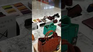 #crocodile #python  Orignal leather pattaya #shortsvideo #thilandtour#thilandtourism #viralshorts