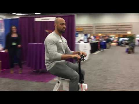 Devon Makes a Scene at the Oregon Dental Convention