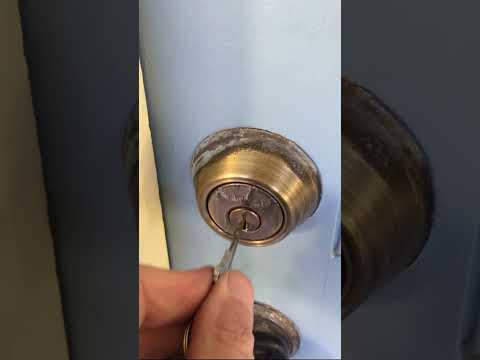 Key Sticks in Door Easy Fix