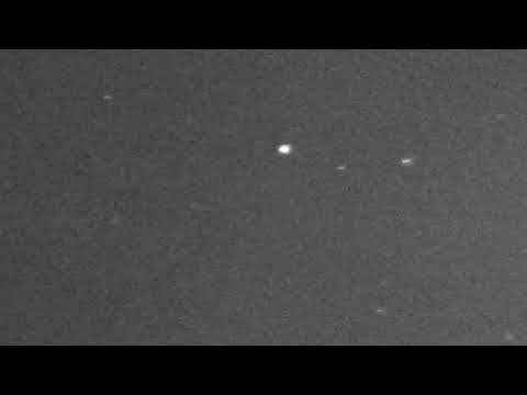 Ce5 UFO appears and slowly dematerialize's