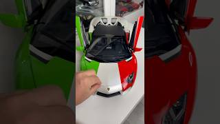 Lamborghini Aventador 1:64 scale vs. 1:8 scale (Kyosho vs. Pocher)