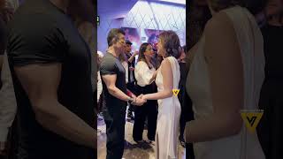 Ronit Roy with Shanaya KapoorSenior meets the star-in-making