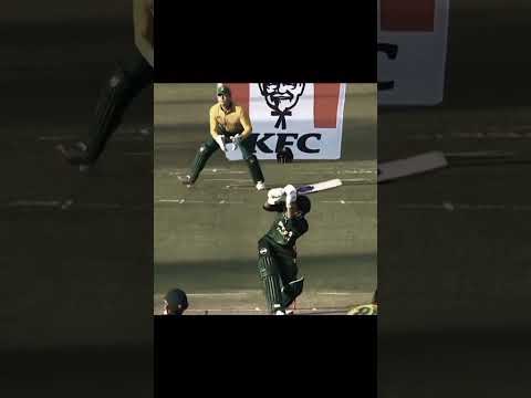 saim batting #cricket #sunosports #mainabpnewsdekhtahoon