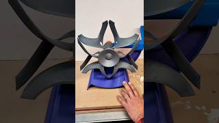 it looks like it's melting, but it's just spinning. #3dprinting #kineticart