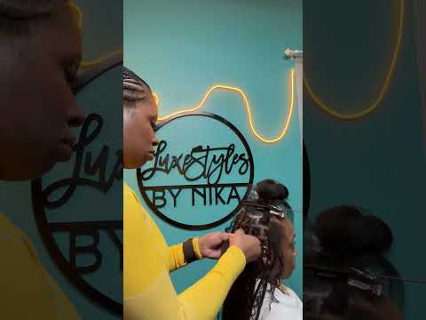 Short boho knotless #hair #braids #howto #hairtutorial #knotlessbraids #indy #shorts