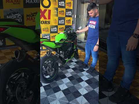 Corte de giro #zx4r #akrapovic   #ninjazx4r #kawasaki #kawasakibrasil #kawasakininja