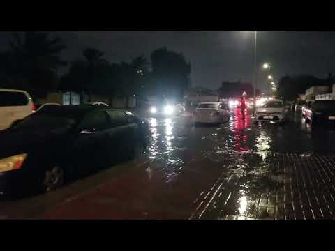 Heavy rains in UAE: #chilly #weather #heavyrain , thunder, and clouds in #dubai  27-01-#2023