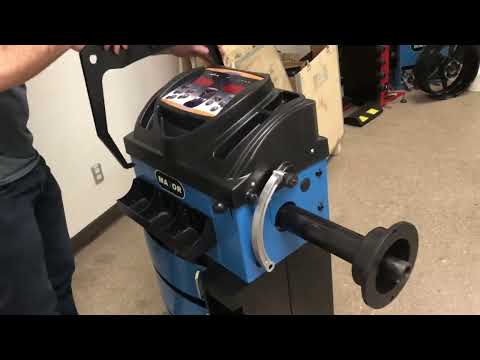 Motorcycle Wheel Balancer CB-5563 | Unboxing | Hand-spin