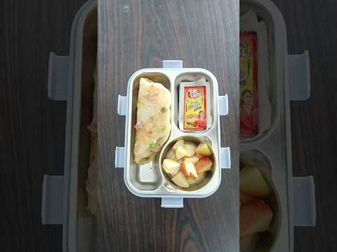 Kids tiffin idea #uttpam #apple #rawauttapam #healthyfood #healthylunchboxforkids