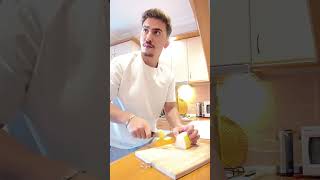 O tezgah paha biçilemez 👩🏻#keşfet #keşfet #komedi #reels #funny #comedy  #shorts #reels