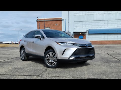 2022 Toyota Venza Limited Short Drive