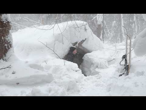 A NIGHT in a SNOW-COVERED Old LOG CABIN UNDERGROUND. Winter Camping In An Dugout