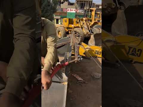 Straighten Bent Iron with This Simple Welding Tool! | WheelMafia #welding #shorts