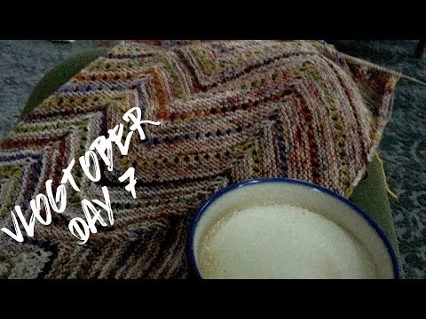 Vlogtober Day 7: A long day in the studio