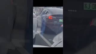 那些路上的奇葩搞笑车贴，现在的车贴这么有趣吗
