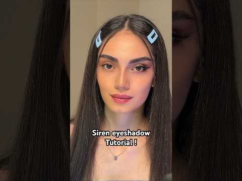 Siren eyeshadow tutorial ✅look at the difference between eyes😦 #makeuptutorial #makeuptips #makeup
