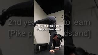 lots of trials and errors but trust the process 🧡 #calisthenics #handstand #shorts
