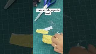 Here’s the jugaadu hack for you if you don’t have number cake topper# cakehack#jugaadushorts#cakes
