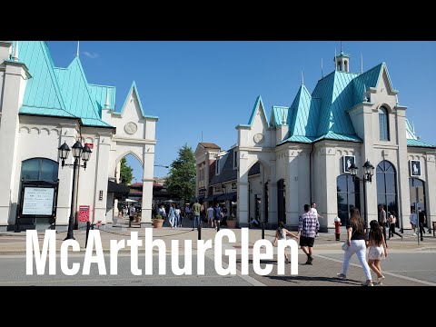 Exploring McArthurGlen Designer Outlet in Richmond, BC