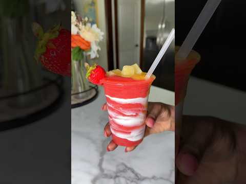 Quick & easy tropical smoothie recipe 🍍🥭🍓 #smoothie #smoothierecipes  #smoothielovers #smoothies