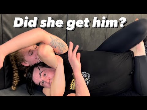 Aislinn O’Connell Rolls With Spazzy Grappler To The Death ☠️