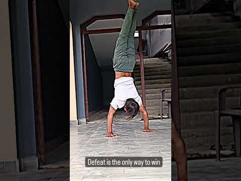 #calisthenics #workout #motivation #transformation #handstand #amayrajsingh #publicreaction