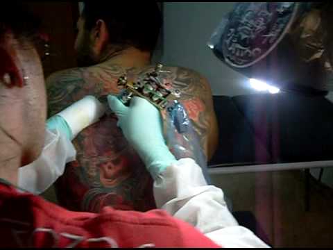 respect tattoo studio- VIALE DELLA LIBERTà..N 43