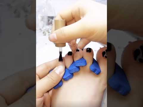 nail tech