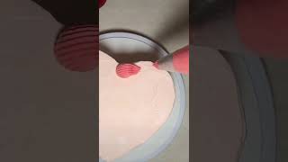 Send this to you Valentine #heartcake #cakedecorating #cakevideo