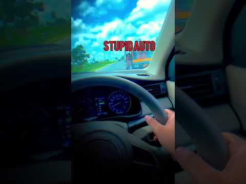 Ertiga close call with Auto || Accident Averted