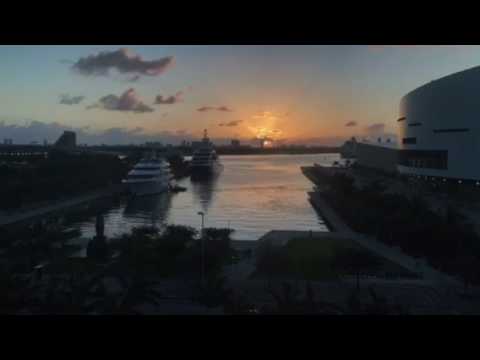 Amazing sunrise in Miami | Espectacular amanecer en Miami