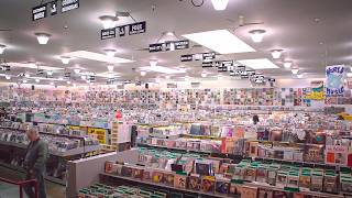 Vinyl Comeback: What Records Say About Us Today