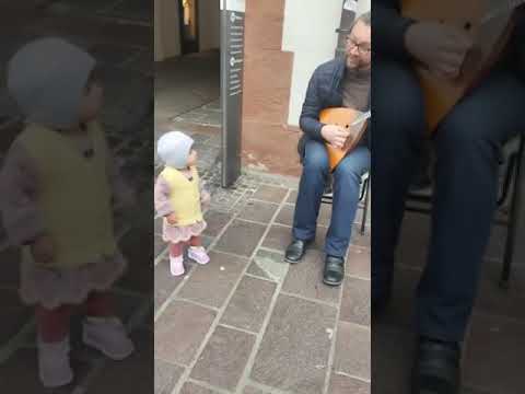 Alizay Listen Street Music#short #germany