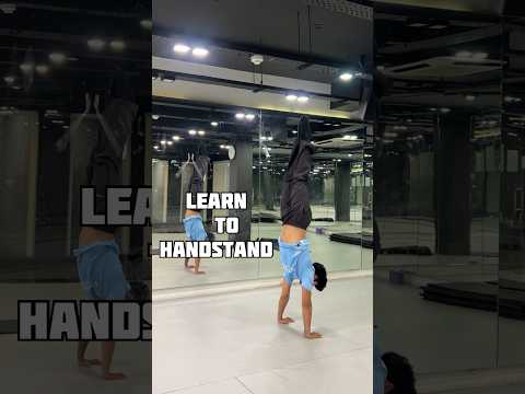 Learn to handstand🤸‍♂️#shorts #handstandworkout